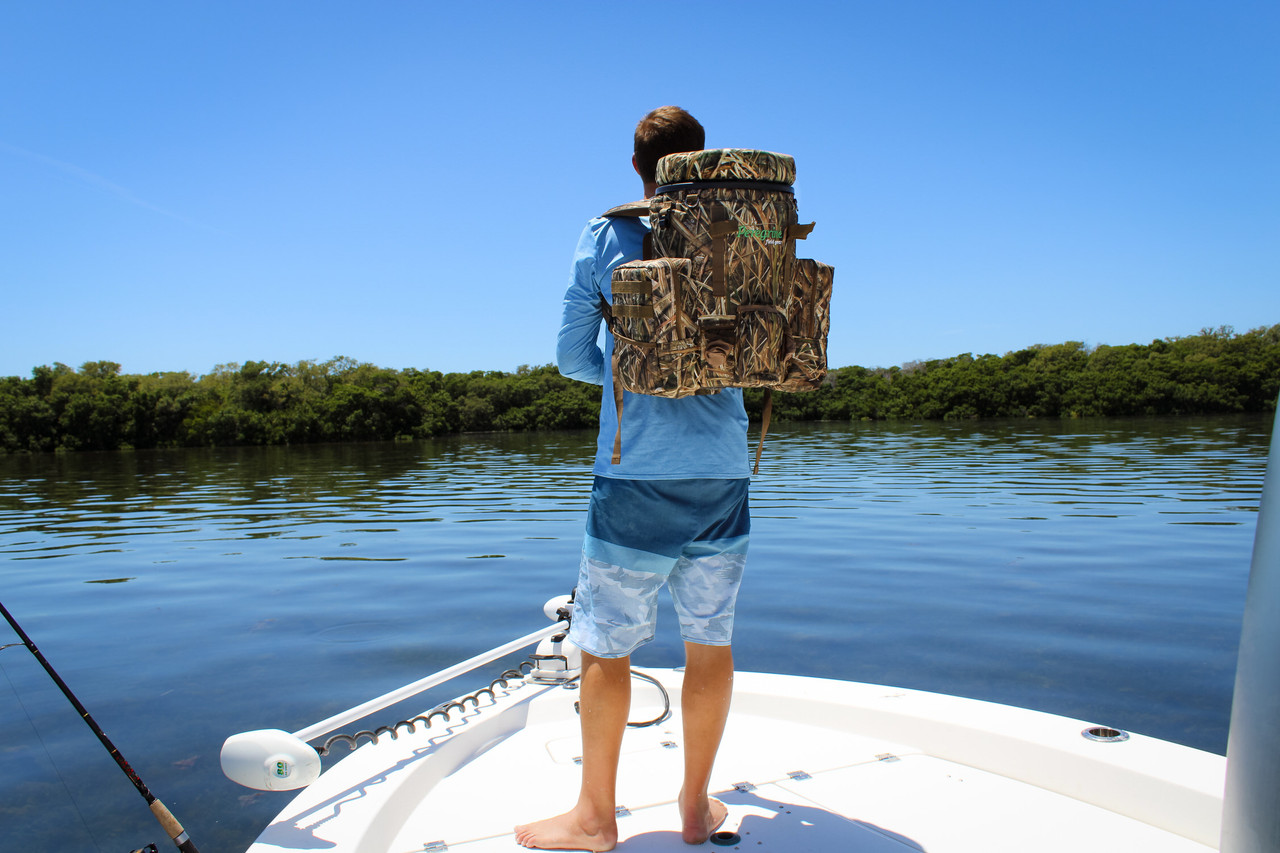 Insulated Venture Bucket Pack Pro (6-gallon), Shadow Grass Blades Camo