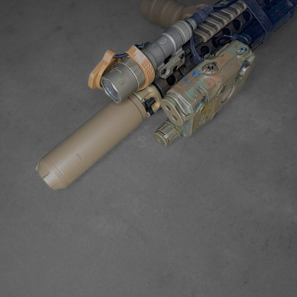 Surefire, SOCOM RC4 Mini Rifle Suppressor, 223 Remington/5.56 NATO, 3D-Printed Inconel Construction, 14.5oz, 1.5" Diameter, 5.5" Length, Low Back Pressure, End Mount Fast-Attach, Cerakote Finish, Flat Dark Earth, SOCOM556-MINI4-DE
UPC: 084871334334, SOCOM556-MINI4-BK
UPC: 084871334327 Dead Crow Defense