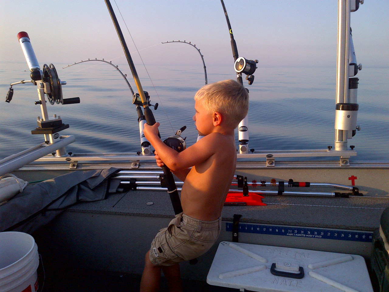 trolling rod holders for bass boats