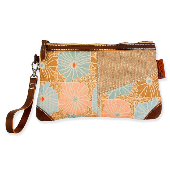 Front - Vintage Wristlet
