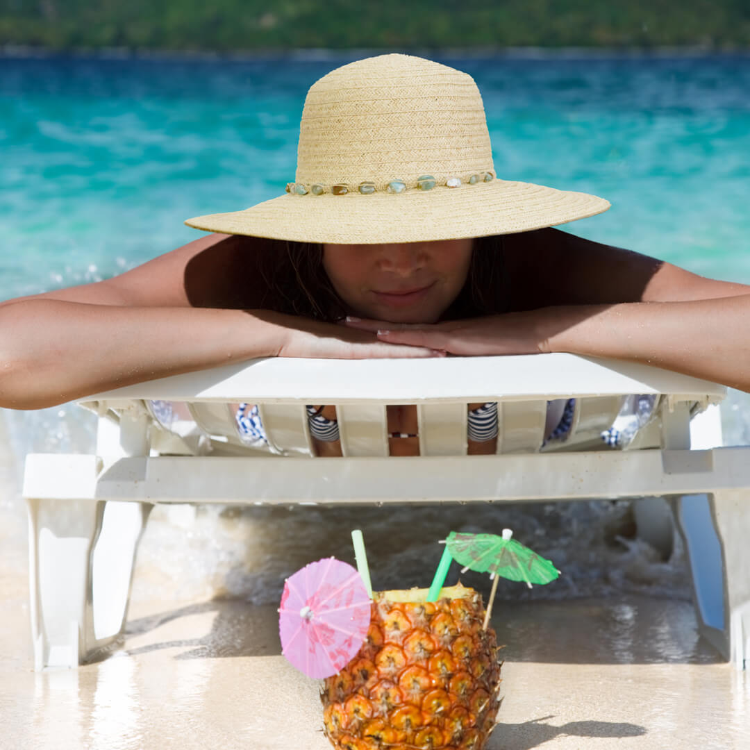 SUITCASE PACKING: 7 TIPS TO ENSURE YOUR BEACH HAT STAYS STYLISHLY SAFE