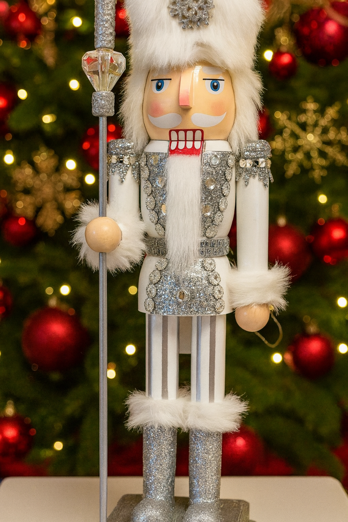 Traditional 47cm Nutcracker Figurine – Christmas 2025