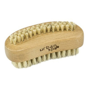 The elegant curve of this classic nail brush sits perfectly in the palm of your hand to clean around and under your nails and exfoliate overgrown cuticles. Best used on damp skin. The elegant curve of this classic nail brush sits perfectly in the palm of your hand to clean around and under your nails and exfoliate overgrown cuticles. Best used on damp skin.