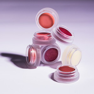 Tinted Lip Conditioner
Our Better Balm is better in more ways than one: Made with carrot root oil and rosehip seed oil, it’s rich in vitamins and essential fatty acids, rehydrating and regenerating dry skin while protecting your pout from environmental pollutants. And its sheer shine isn’t just for the lips—blend it into cheeks for a dewy glow, or use it to hydrate and repair dry cuticles.
Application: Apply a small amount to your lips with clean fingers or a lip brush.
Ingredients: *Ricinus Communis (Castor) Seed Oil, *Butyrospermum Parkii (Shea) Fruit, Euphorbia Cerifera (Candelilla) Wax, Camellia Oleifera Seed Oil, Olea Europaea (Olive) Oil, *Helianthus Annuus (Sunflower) Oil, Rosa Canina (Rosehip) Seed Oil, Daucus Carota (Carrot) Root Oil, Vanilla Planifolia, Tocopherol (Vitamin E), May Contain (+/-) Iron Oxides (CI 77492, CI 77491, CI 77492), Titanium Dioxide (CI 77891), Ultramarines (CI 77007) *Certified Organic
Packaging: This lip conditioner is packaged in a recyclable glass jar with a compostable bamboo lid.
Disposal: Clean and recycle your jar with your household recycling. Crush and compost the bamboo lid. Or, repurpose your jar to extend its life. Tinted Lip Conditioner
Our Better Balm is better in more ways than one: Made with carrot root oil and rosehip seed oil, it’s rich in vitamins and essential fatty acids, rehydrating and regenerating dry skin while protecting your pout from environmental pollutants. And its sheer shine isn’t just for the lips—blend it into cheeks for a dewy glow, or use it to hydrate and repair dry cuticles.
Application: Apply a small amount to your lips with clean fingers or a lip brush.
Ingredients: *Ricinus Communis (Castor) Seed Oil, *Butyrospermum Parkii (Shea) Fruit, Euphorbia Cerifera (Candelilla) Wax, Camellia Oleifera Seed Oil, Olea Europaea (Olive) Oil, *Helianthus Annuus (Sunflower) Oil, Rosa Canina (Rosehip) Seed Oil, Daucus Carota (Carrot) Root Oil, Vanilla Planifolia, Tocopherol (Vitamin E), May Contain (+/-) Iron Oxides (CI 77492, CI 77491, CI 77492), Titanium Dioxide (CI 77891), Ultramarines (CI 77007) *Certified Organic
Packaging: This lip conditioner is packaged in a recyclable glass jar with a compostable bamboo lid.
Disposal: Clean and recycle your jar with your household recycling. Crush and compost the bamboo lid. Or, repurpose your jar to extend its life.