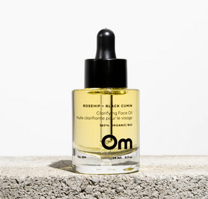 Filler oils have no place on your face. Our ultra-luxe formulas blend a wide array of plant-based oil soluble actives that target specific skin challenges. This one delivers immediate nourishment, soothing relief and oil control to breakout-prone skin with a remarkably lightweight formula. It leaves a powder-like finish on the skin, and works amazingly with our Pure + Calm Elixir.
Ideal For: Oily, Sensitive, Combination, Blemish Prone
Skin Concerns: Reduces Breakouts , Reduces Redness , Reduces Scarring , Improves Dryness , Regulates Oil , Evens Skin Tone
Scent: Clementine + vanilla with a hint of black cumin
Key Ingredients • 100% Organic
ROSEHIP OIL
Full of vitamins, antioxidants and essential fatty acids that are known to correct dark spots and hydrate dry, itchy skin, all while reducing scars and fine lines.
BLACK CUMIN SEED OIL
Another anti-inflammatory powerhouse that provides vitamins A, B, and C, along with minerals like calcium, potassium, magnesium, and zinc, while reducing overactive oil secretions and clogged pores.
CRANBERRY SEED OIL
The only oil with a balanced ratio of fatty acids, which helps it to rapidly absorb deep into the skin.
HOW LONG WILL THIS LAST ME?
FULL SIZE: 17 weeks; four drops, twice a day
MINI: 4 weeks; four drops, twice a day
Ingredients: Camellia Sinensis Leaf Oil, Rosa Canina (Rosehip) Fruit Oil, Sclerocarya Birrea (Marula) Seed Oil, Vaccinium Macrocarpon (Cranberry) Seed Oil, Nigella Sativa (Black Cumin) Seed Oil, Helianthus Annuus (Sunflower) Seed Oil, Aesculus Hippocastanum (Horse Chestnut) Fruit Extract, Olea Europaea (Olive) Leaf Extract, Citrus Nobilis (Clementine) Oil, Vanilla Planifolia Fruit Extract, Tanacetum Annuum (Blue Tansy) Flower Oil, Tocopherol (Vitamin E). Filler oils have no place on your face. Our ultra-luxe formulas blend a wide array of plant-based oil soluble actives that target specific skin challenges. This one delivers immediate nourishment, soothing relief and oil control to breakout-prone skin with a remarkably lightweight formula. It leaves a powder-like finish on the skin, and works amazingly with our Pure + Calm Elixir.
Ideal For: Oily, Sensitive, Combination, Blemish Prone
Skin Concerns: Reduces Breakouts , Reduces Redness , Reduces Scarring , Improves Dryness , Regulates Oil , Evens Skin Tone
Scent: Clementine + vanilla with a hint of black cumin
Key Ingredients • 100% Organic
ROSEHIP OIL
Full of vitamins, antioxidants and essential fatty acids that are known to correct dark spots and hydrate dry, itchy skin, all while reducing scars and fine lines.
BLACK CUMIN SEED OIL
Another anti-inflammatory powerhouse that provides vitamins A, B, and C, along with minerals like calcium, potassium, magnesium, and zinc, while reducing overactive oil secretions and clogged pores.
CRANBERRY SEED OIL
The only oil with a balanced ratio of fatty acids, which helps it to rapidly absorb deep into the skin.
HOW LONG WILL THIS LAST ME?
FULL SIZE: 17 weeks; four drops, twice a day
MINI: 4 weeks; four drops, twice a day
Ingredients: Camellia Sinensis Leaf Oil, Rosa Canina (Rosehip) Fruit Oil, Sclerocarya Birrea (Marula) Seed Oil, Vaccinium Macrocarpon (Cranberry) Seed Oil, Nigella Sativa (Black Cumin) Seed Oil, Helianthus Annuus (Sunflower) Seed Oil, Aesculus Hippocastanum (Horse Chestnut) Fruit Extract, Olea Europaea (Olive) Leaf Extract, Citrus Nobilis (Clementine) Oil, Vanilla Planifolia Fruit Extract, Tanacetum Annuum (Blue Tansy) Flower Oil, Tocopherol (Vitamin E).