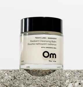 For a deep, dewy, natural glow and skin that feels comfortably nourished.

Melt away makeup and sunscreen without soap to leave your skin balanced, glowing and residue-free. We use Marula oil for a potent antioxidant boost. Wait… a high end oil in a wash-off product? That just how we do things. Massage into your skin, then wipe clean with a steamy face cloth. This gentle balm also doubles as an intensely nourishing mask.