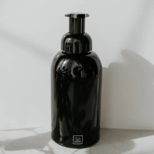 Refillable Glass Foaming Sóap Dispenser is a modern yet timeless design. The perfect touch to your kitchen, bathroom and laundry room sinks!
Directions: Fill your Glass Foaming Sóap Dispenser with 250 mls of warm water. Measure 2-3 tablespoons of Foaming Hand Sóap Concentrate into dispenser, screw pump top back on. Give dispenser a slight shake to mix.
Care: Pump should be cleaned regularly with warm water to prevent it from becoming clogged. Please handwash bottles. Refillable Glass Foaming Sóap Dispenser is a modern yet timeless design. The perfect touch to your kitchen, bathroom and laundry room sinks!
Directions: Fill your Glass Foaming Sóap Dispenser with 250 mls of warm water. Measure 2-3 tablespoons of Foaming Hand Sóap Concentrate into dispenser, screw pump top back on. Give dispenser a slight shake to mix.
Care: Pump should be cleaned regularly with warm water to prevent it from becoming clogged. Please handwash bottles.