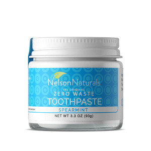 The classic toothpaste flavour for the ultimate fresh breath! No funny business here. Slightly less sweet than our other formulas, the Spearmint toothpaste packs a punch. The classic toothpaste flavour for the ultimate fresh breath! No funny business here. Slightly less sweet than our other formulas, the Spearmint toothpaste packs a punch.