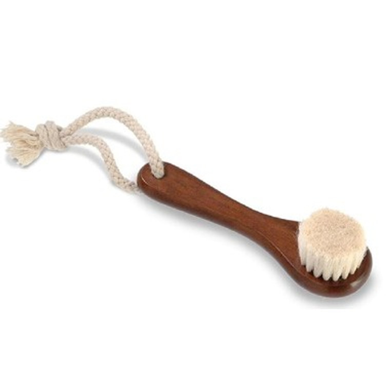 Super soft and Natural
Pure virgin wool bristles that feel like silk on your face. Use with your favourite facial product. Rotate in gentle circles. Cleanse, exfoliate, stimulate, and firm.