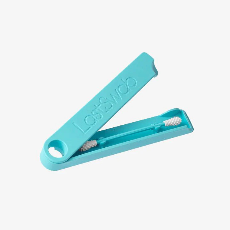 The original reusable and sustainable alternative to cotton swabs. Easy to use and easy to clean. The case is made from Recycled Ocean-Bound Plastic. One LastSwab replaces +1000 single-use cotton swabs.