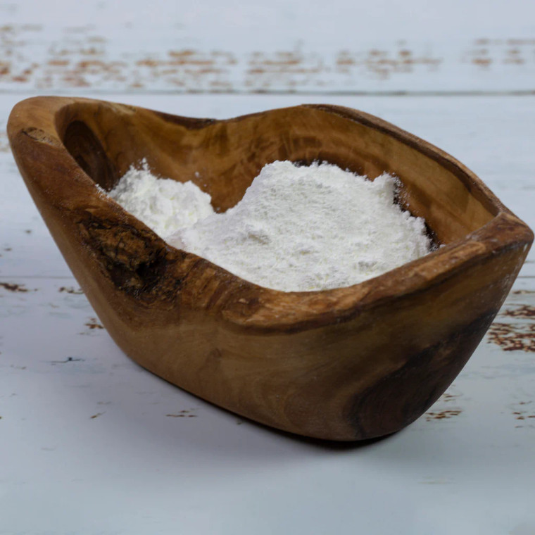 Zinc Oxide USP is a white powder commonly found in many baby powders, diaper rash creams, lotions and cosmetics. Used medicinally as an astringent, antiseptic and protectant that helps to relieve chapped or red skin. Zinc Oxide is also used, in combination with other ingredients, as a base for mineral makeup applications.
