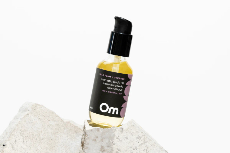 Body oils excel at convenience. Keep this close to your shower and apply on wet skin to lock in water. It absorbs fully, leaving nothing behind but a glow. Replenish parched skin after a day at the beach, try it on your decolletage and shoulders before a night out, or let it help you travel light as a body oil, bath oil, face oil and hair oil.