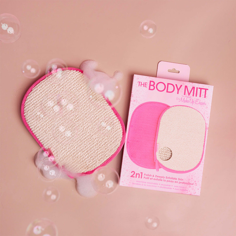 Reveal your best skin! The multi-tasking Body MITT exfoliates & gently polishes skin for a smoother, brighter, & even appearance. Erase dry, flaky, or dead skin then flip to remove buildup of dirt & oil from deep in your pores. This wet/dry MITT can also buff away self-tanner & prep skin for even reapplication.
