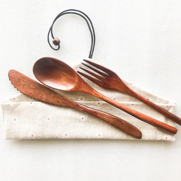 These cutlery sets may look too good to even think of actually eating with, but fear not, they can take much more than your bite.