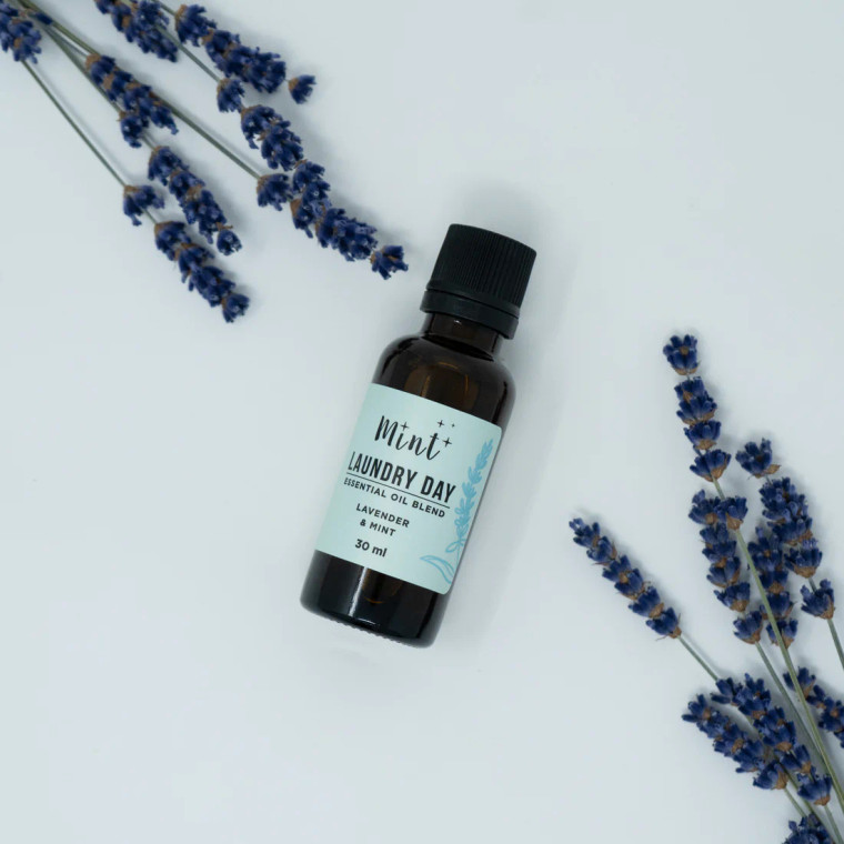 Mint Cleaning's custom blend of Lavender and Mint essential oils brings the fresh linen scent to your home even when it's not laundry day!