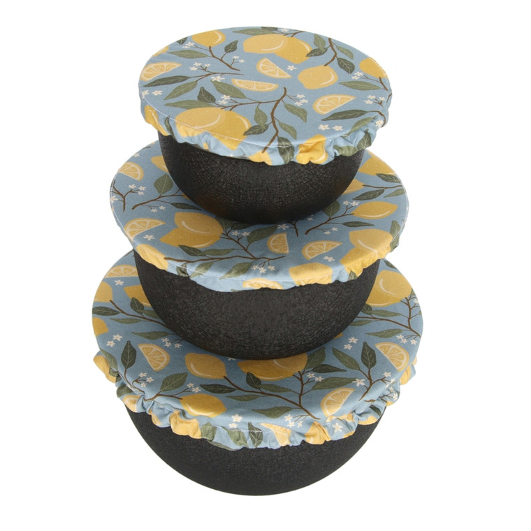 Pop a reusable bowl cover on to keep leftovers fresh or sticky fingers out of your bread dough and cookie batter. The PUL lining ensures moisture stays in and the elastic enables you to use it on a variety of sizes with ease. Colibri Bowl Covers help keep food fresh while reducing single-use plastics.