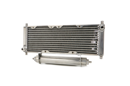 Fluidyne Performance ORA.LEG Oil Cooler Legends -8an Scoop / Brckts