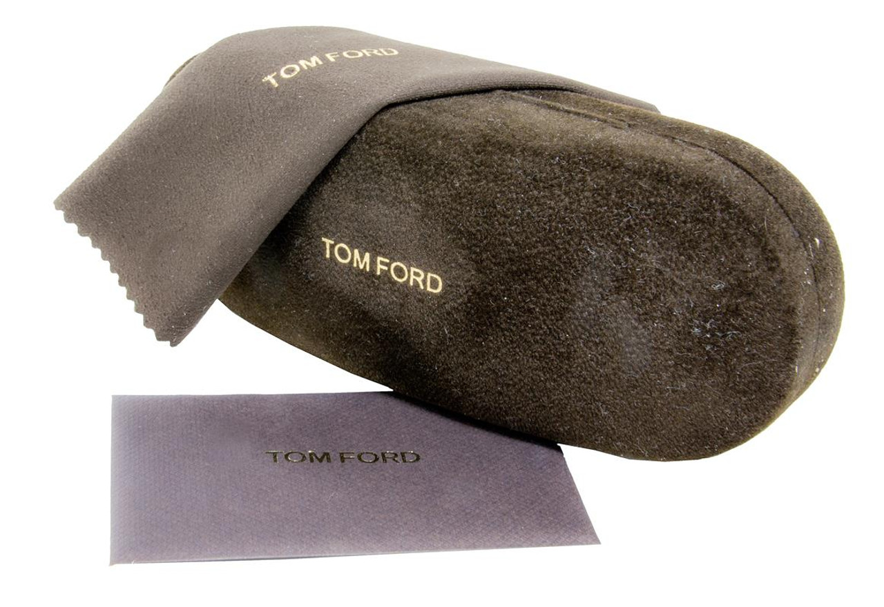 サングラスか悩んでいてそのままTOM FORD TF5411 美品ケース付