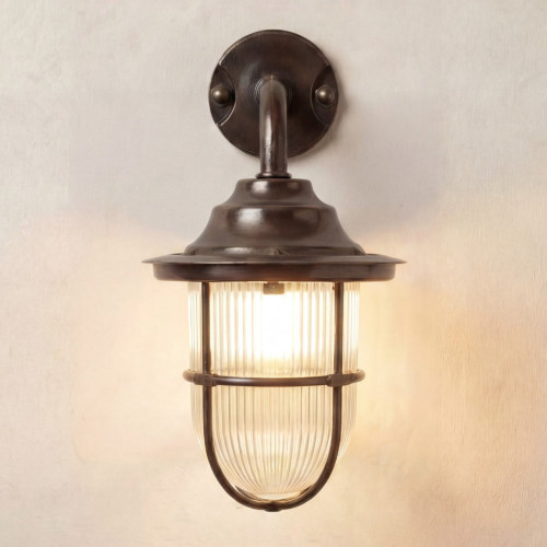 Quinn Guard Wall Lantern (Antique Brass)