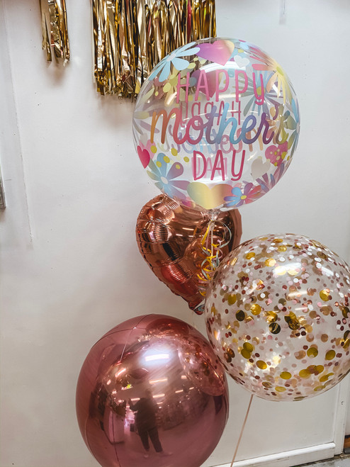 love arrangement Luxe Bunch
orbz confetti 40cm,heart or  bubble