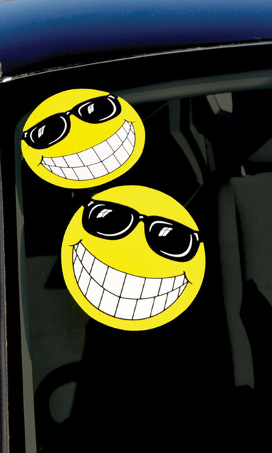 Yellow Smiling Face with Sunglasses zoom