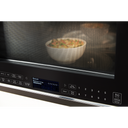 Four à micro-ondes à convection et hotte intégrée KitchenAid® avec mode de friture à air YKMHC319LBS