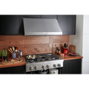 Hotte de cuisinière murale de style commercial à classe de moteur de 585 ou 1170 pi cu/min - 36 po KitchenAid® KVWC906KSS