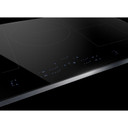 Jennair® Table de cuisson à induction intelligente lustrée avec cuisson à température contrôlée - 36 po JICT736SS