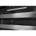 Kitchenaid® Centre de rafraîchissements avec porte en verre et porte-bouteilles à devant en métal - 24 po KUBR524SSB