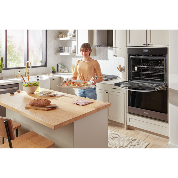 Hotte de cuisinière murale incurvée en verre - 30 po Whirlpool® WVW51UC0LS