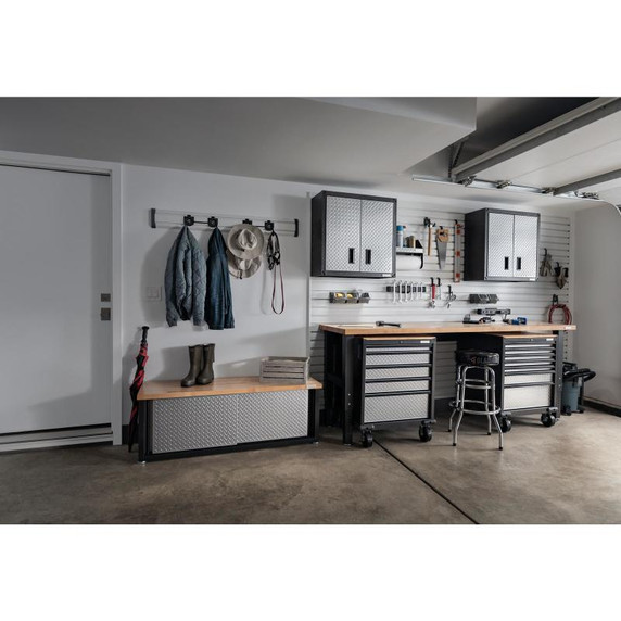 Gladiator® Armoire murale GearBox à porte pleine longueur prête à assembler GAWG28FDYG