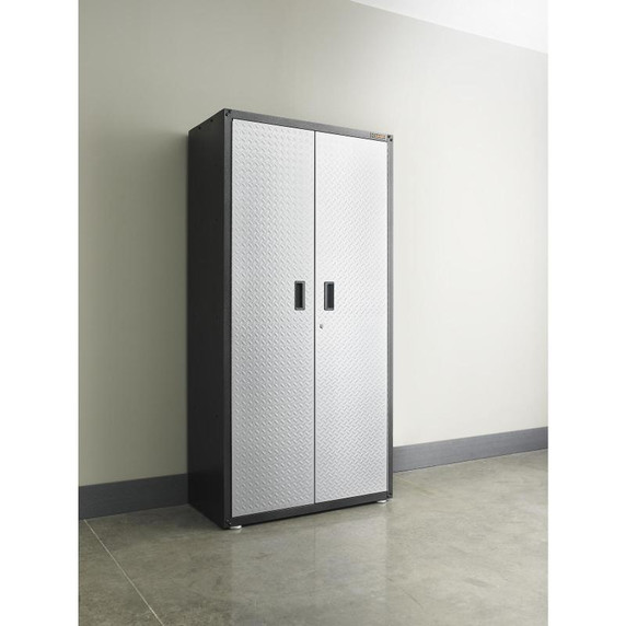 Gladiator® Grande armoire GearBox prête à assembler GALG36KDYG