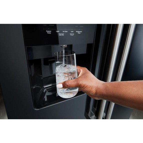 Maytag® Réfrigérateur côte à côte - 36 po - 25 pi cu MRSF4036PB Maytag® Réfrigérateur côte à côte - 36 po - 25 pi cu MRSF4036PB