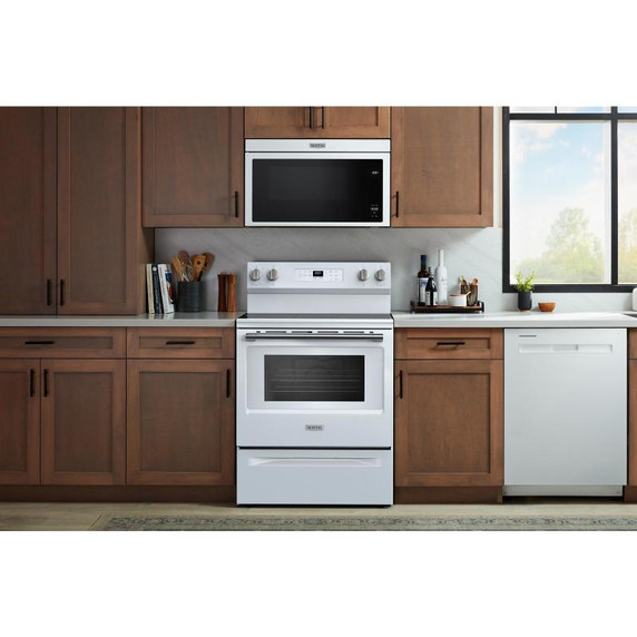 Maytag® Cuisinière électrique à convection avec friture et cuisson à air sans préchauffage - 30 po - 5,3 pi cu YMFES6030RW