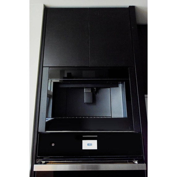 Machine à café encastrée JennAir® NOIR™, 24 po JJB6424HM