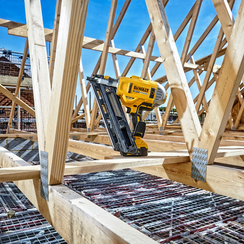 DCN692N Cordless XR 2-Speed Framing Nailer 90mm 18V Bare Unit