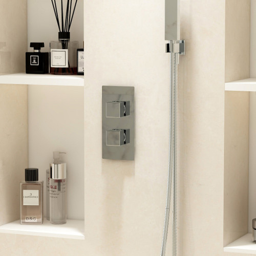 Distinct Dione Square Two-Handle Single-Outlet Concealed Valve + Brass Plate