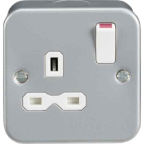 Mla Mr7000 Metal Clad Switched Socket, 1g Dp