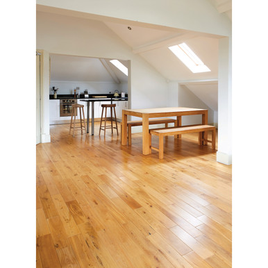 Further photograph of Ronseal Diamond Hard Floor Varnish 2.5L