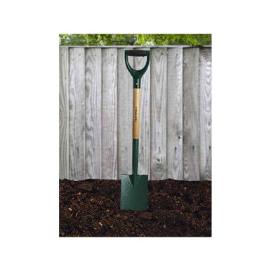 Further photograph of Faithfull Digging Spade, Carbon Steel, Powder Coated,  1050 x 95 x 95mm