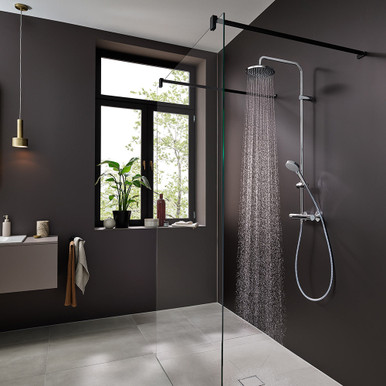 Further photograph of hansgrohe Vernis Blend Showerpipe 200 jet with thermostat