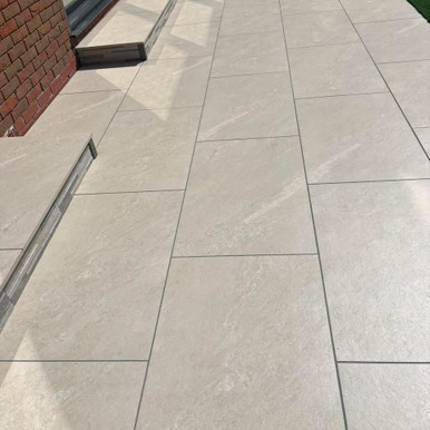 Rosa Agra White Porcelain Paving, 900mm x 600mm product image
