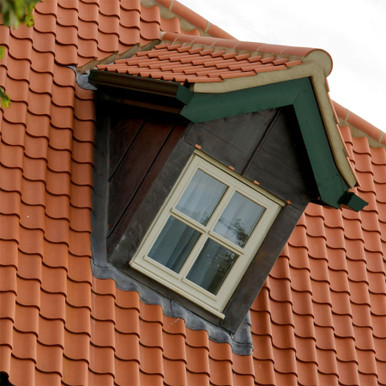 Further photograph of Goxhill Old English Clay Pantiles Natural Red