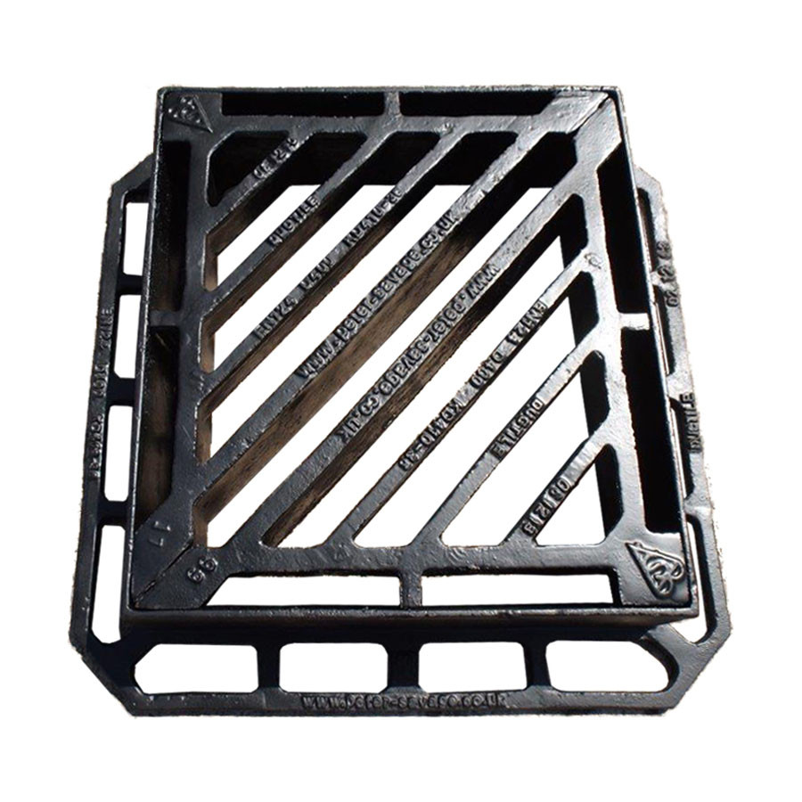 Photograph of Integrity D400 Double Triangle Gully Grate & Frame 440mm x 400mm x 100mm Depth