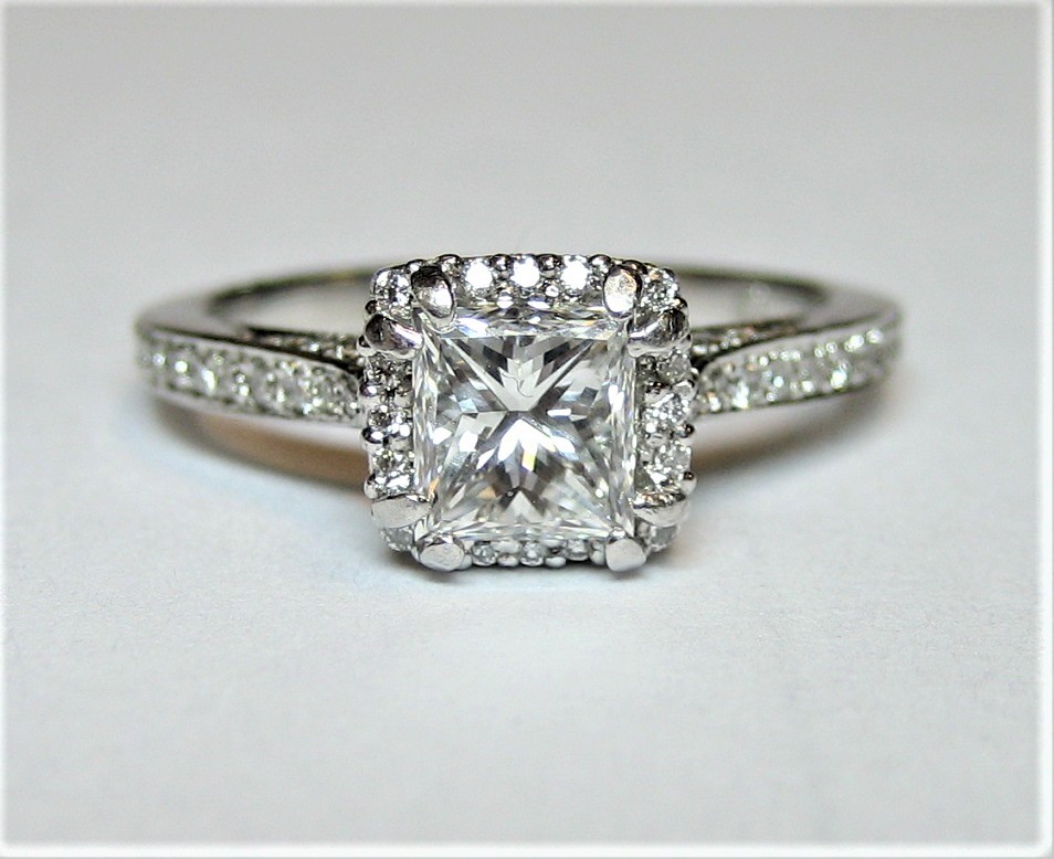 Ultimate Guide For Buying Princess Cut Diamonds (depth, table, L/w ratio)