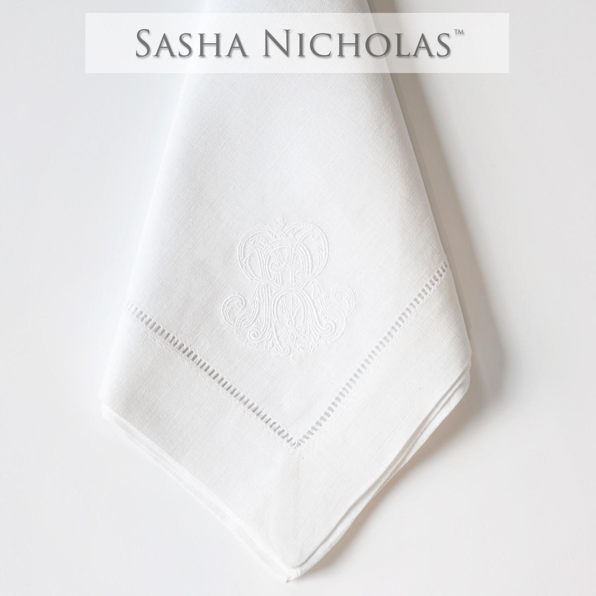 Jordan-brien Sasha Nicholas White Linen Dinner Napkin, Couture Monogram, Jordan-Brien SNLIN100, Sasha Nicholas