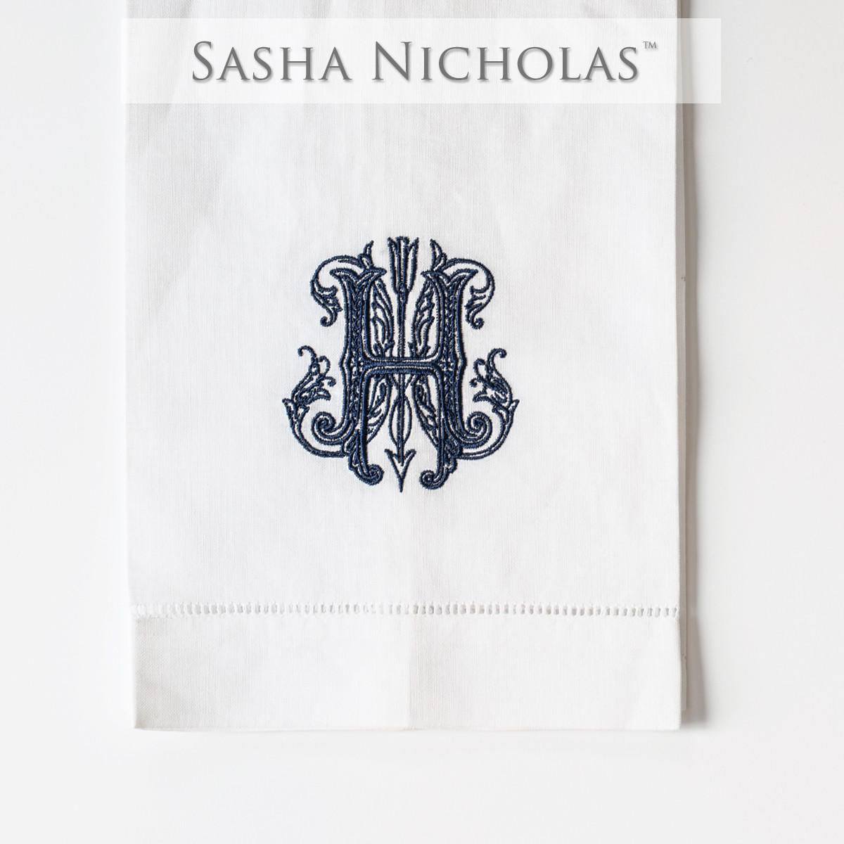  Cocke-Tooley Sasha Nicholas White Linen Hand Towel | Couture Monogram 