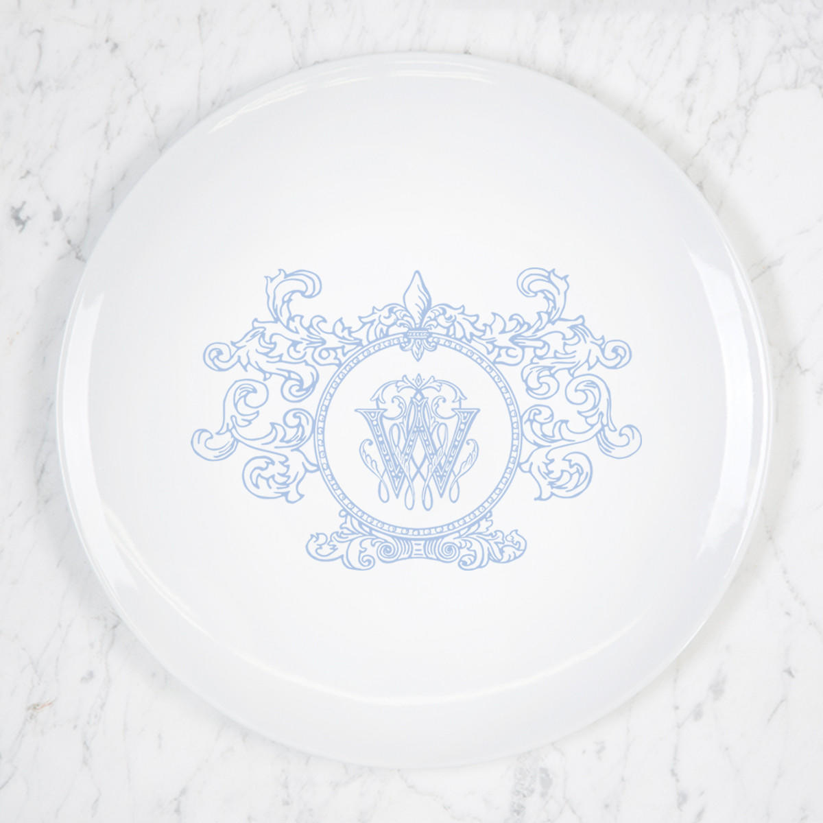 Schlafly-wright Wedding Imagine Fleur De Lis Crest Monogrammed Dinner Plate, SCHLAFLY-WRIGHT WEDDING IMAGINE FLEUR DE LIS CREST MONOGRAMMED DINNER PLATE, Sasha Nicholas