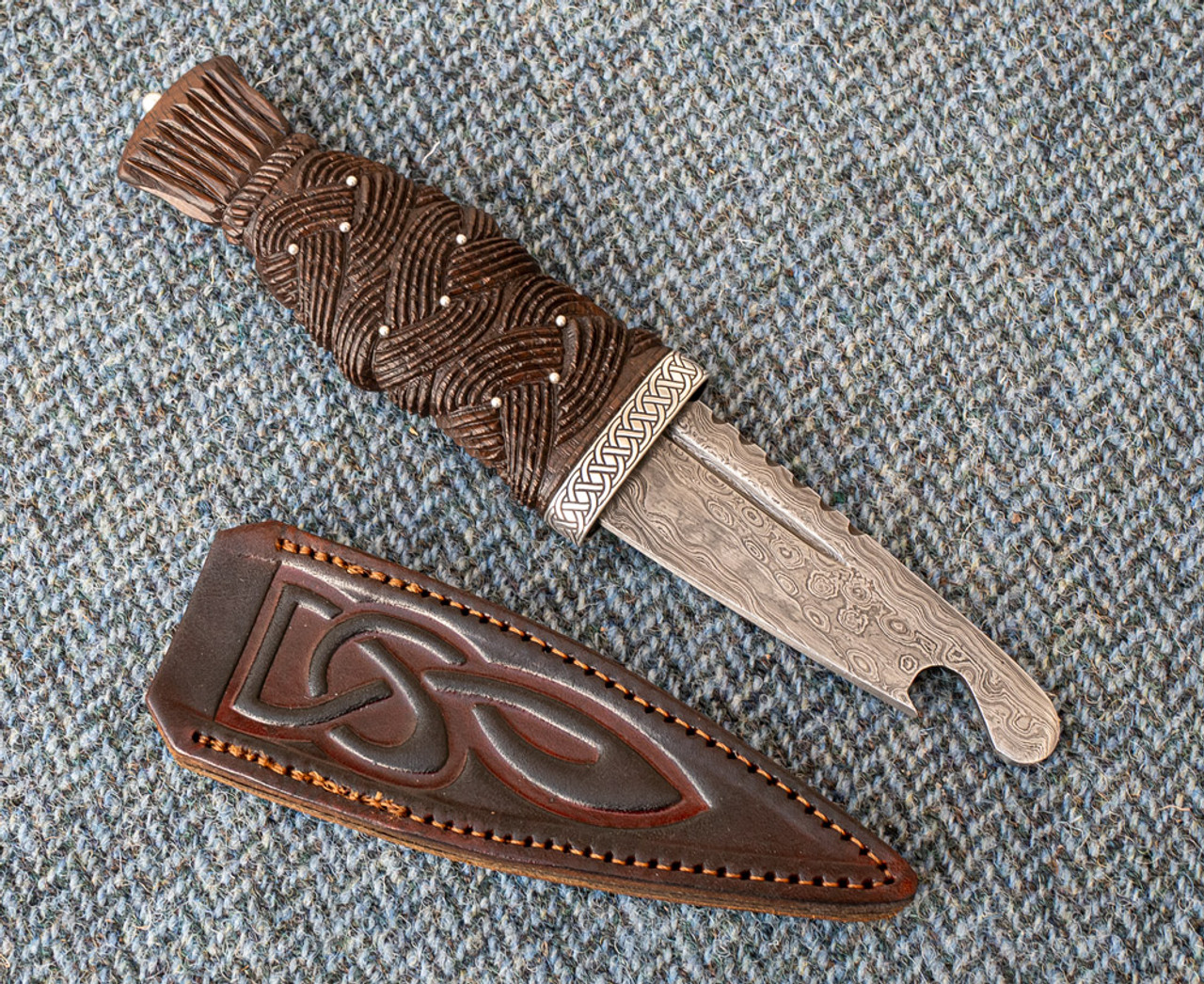 Sgian Brew in Highland Oak / Silver / Damascus Steel (SGFL10)