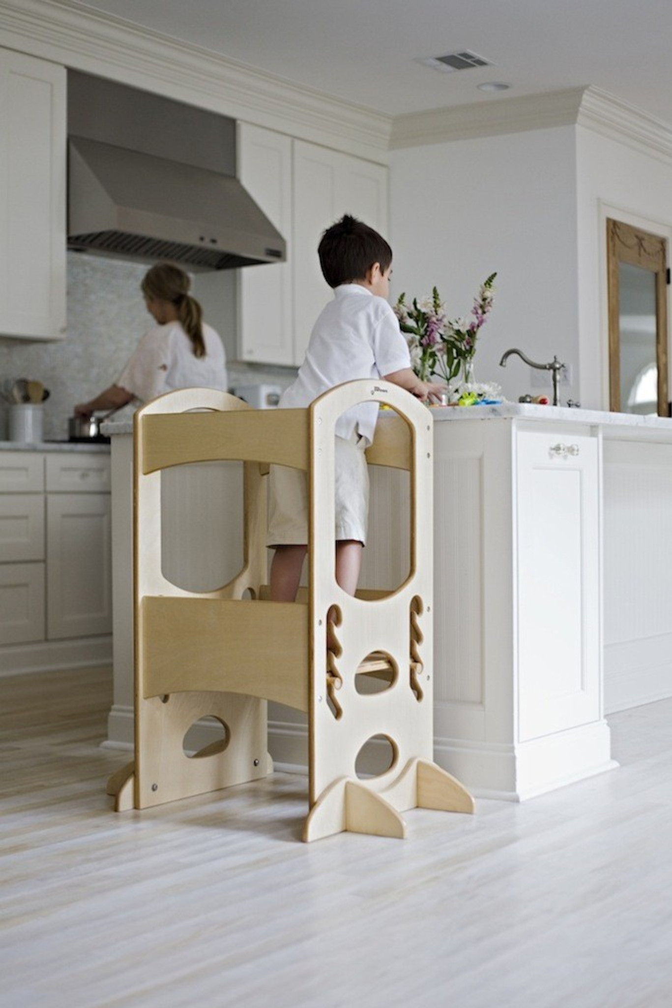 The Learning Tower Kitchen Step Stool for Kids